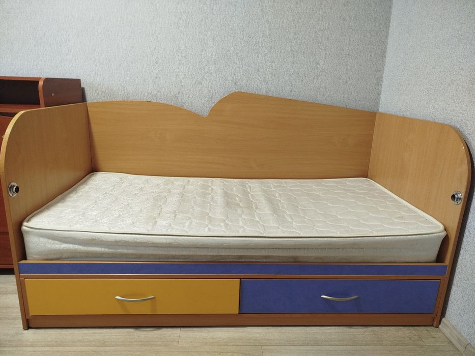 Продам детскую кровать