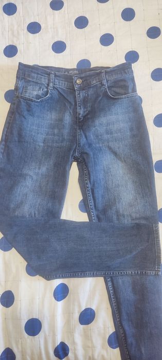 Джинси на підлітка