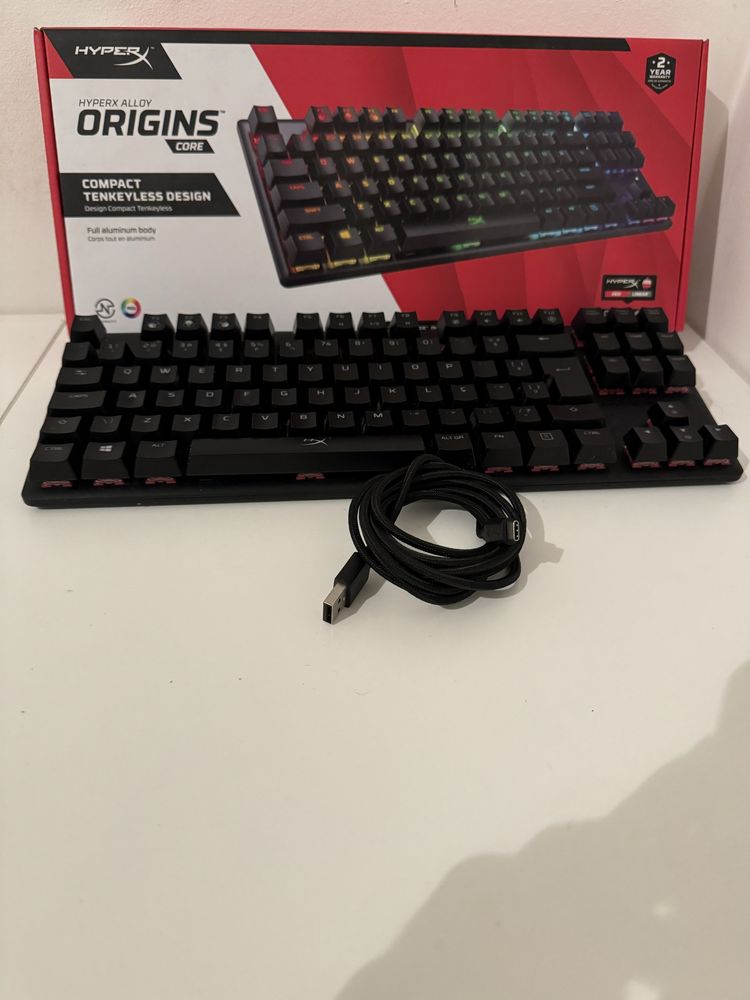 Teclado Hyperx Alloy Origins Core