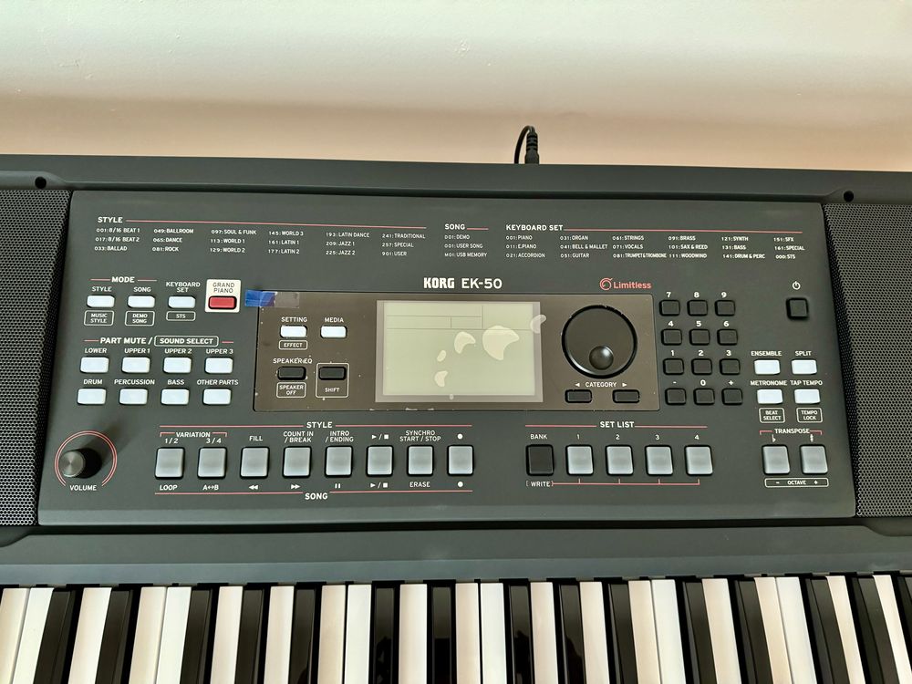 Keyboard Korg EK-50 w wersji Limitless, nówka sztuka, okazja!