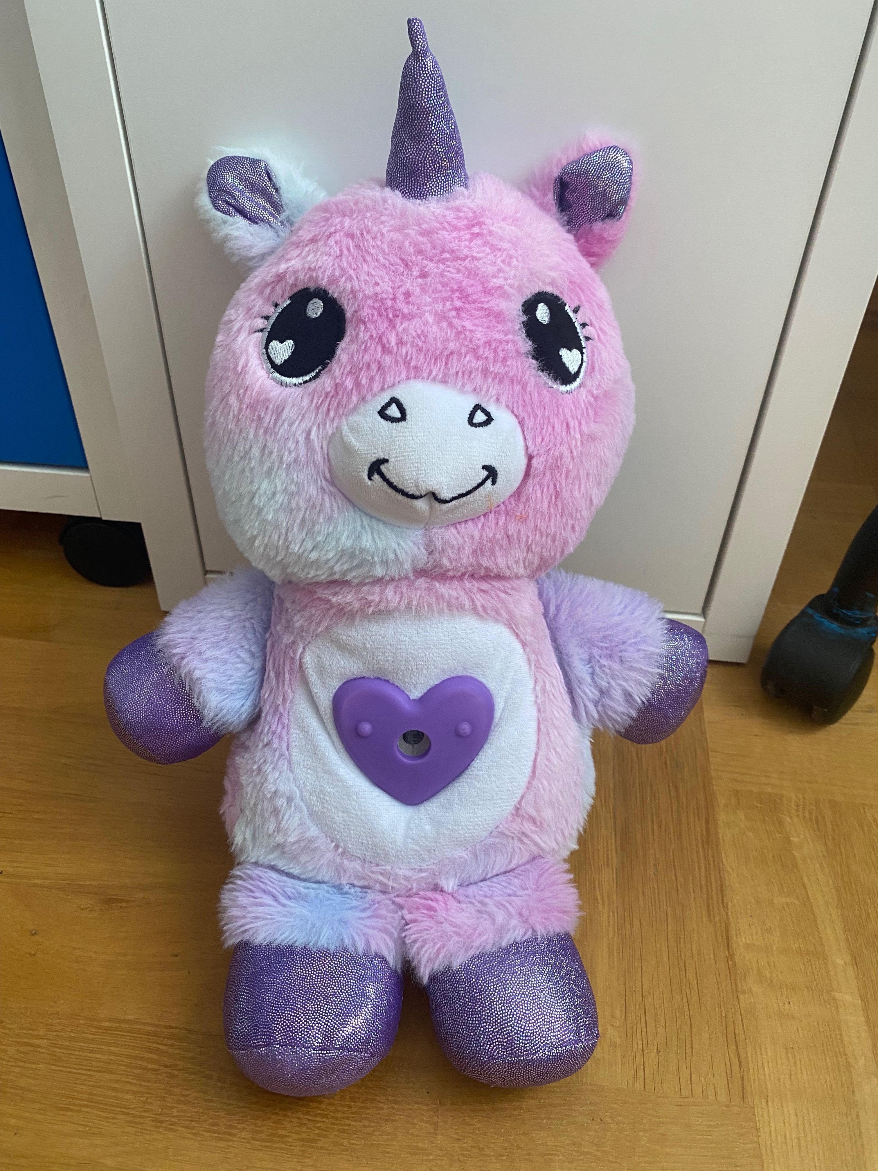 Maskotka z projektorem jednorożec Hug to light 25 cm KOLOROWE OBRAZKI