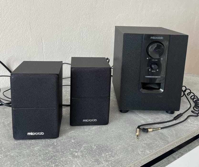 Продам терміново акустичну систему