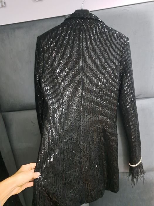 Garnitur w cekiny,nowy z metką