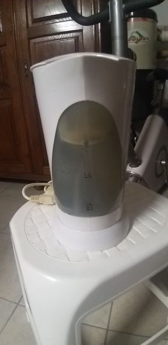 Jarro eletrico água quente