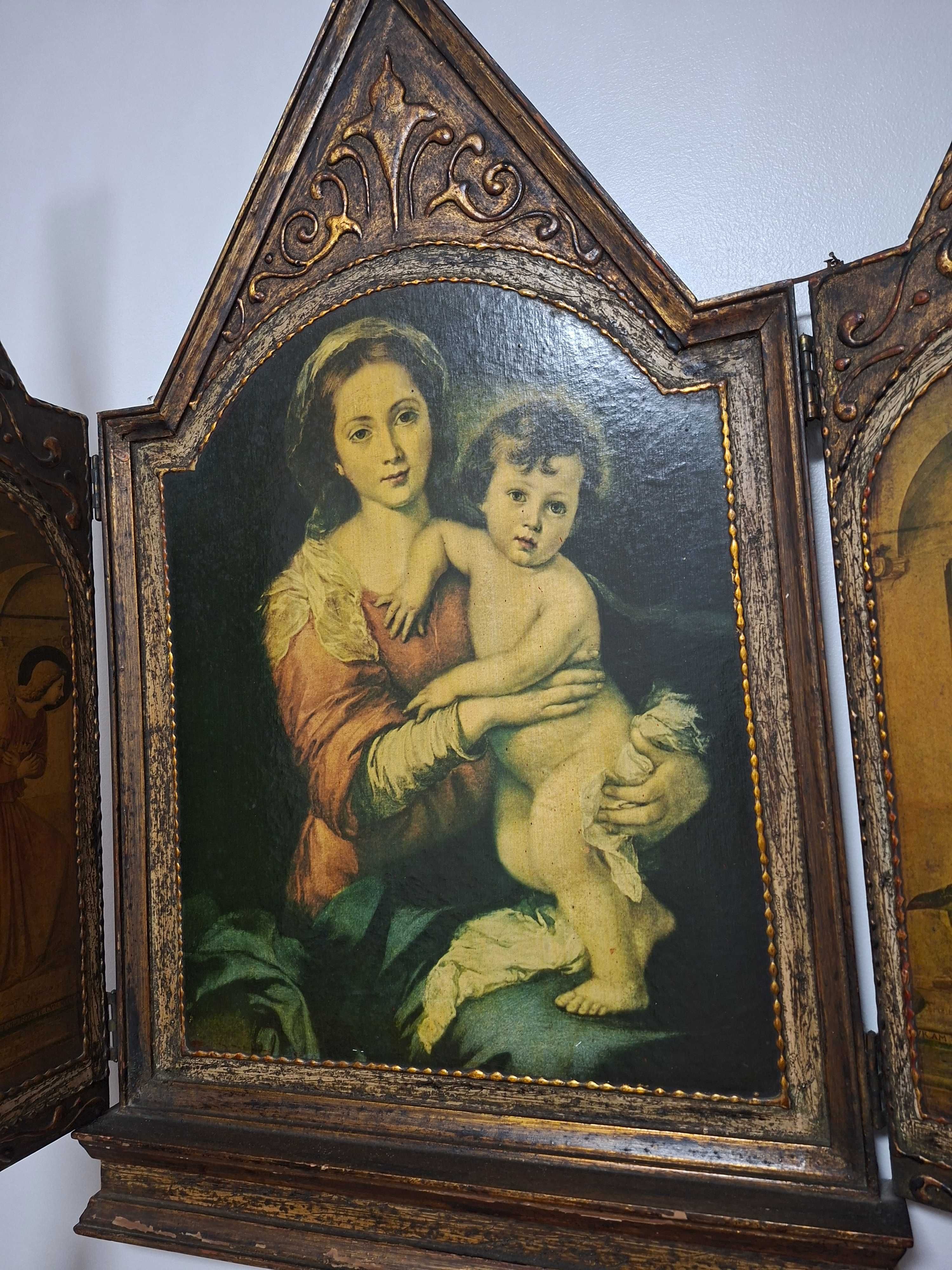 Tríptico religioso em madeira entalhada