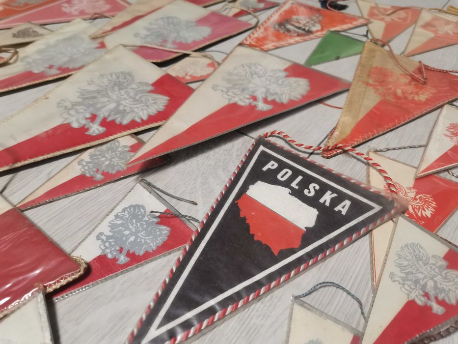 Proporczyki duże i średnie, herby miast duży zestaw 61 sztuk PRL