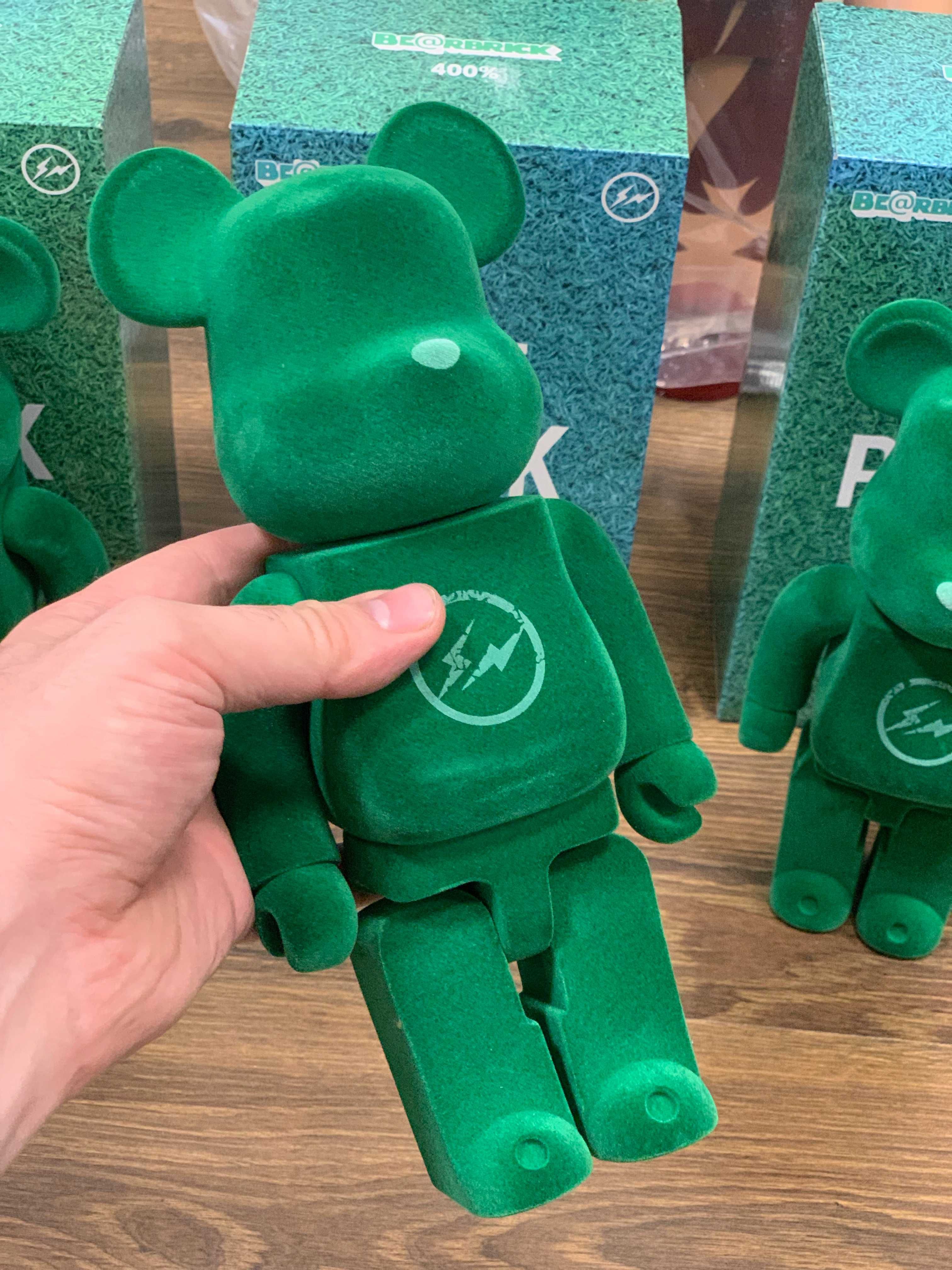 Бербрик Барбрик Bearbrick Фигурка Медведя зеленая Распродажа