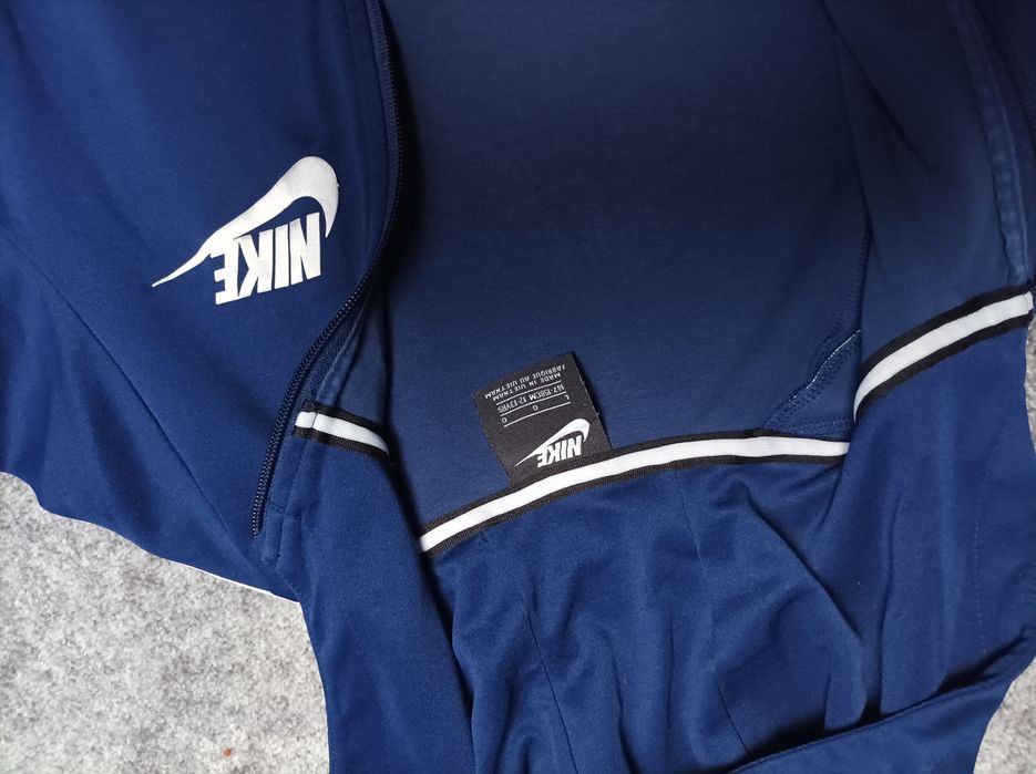 Bluza sportowa Nike 146 158 rozpinana z kapturem