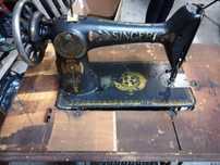 Maquina de costura Singer