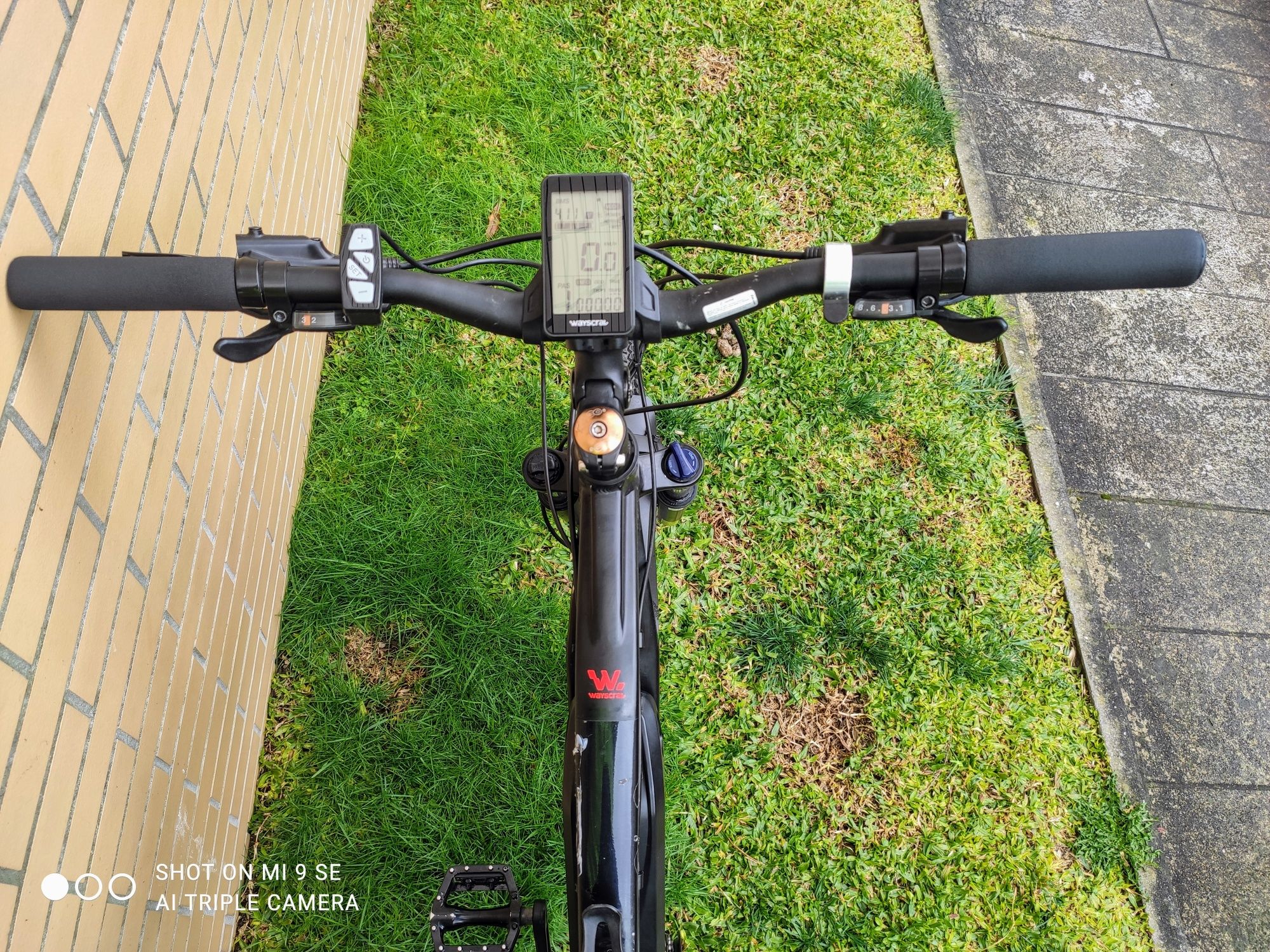 Bicicleta elétrica Wayscral Anyway E200. Melhorada c/ apgrades 
- Bici