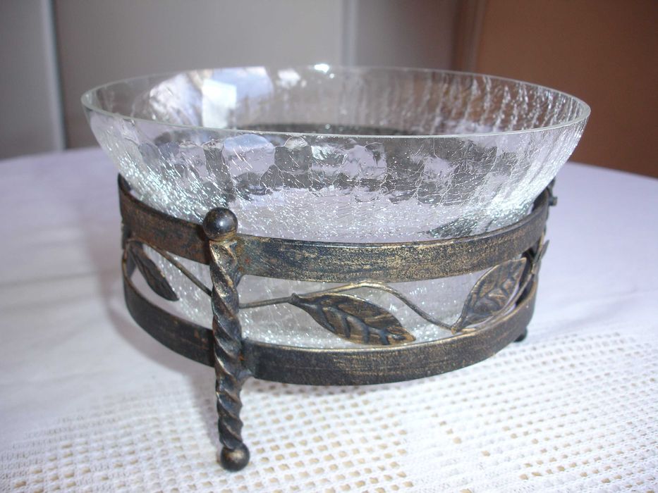 Ваза на кованном основании - ОТЛИЧНЫЙ ПОДАРОК!