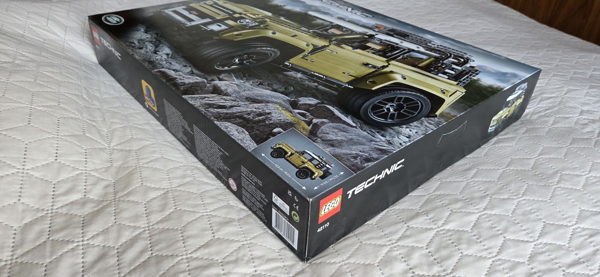 LEGO TECHNIC 42110 Land Rover Defender - oryginalny, fabrycznie plomby