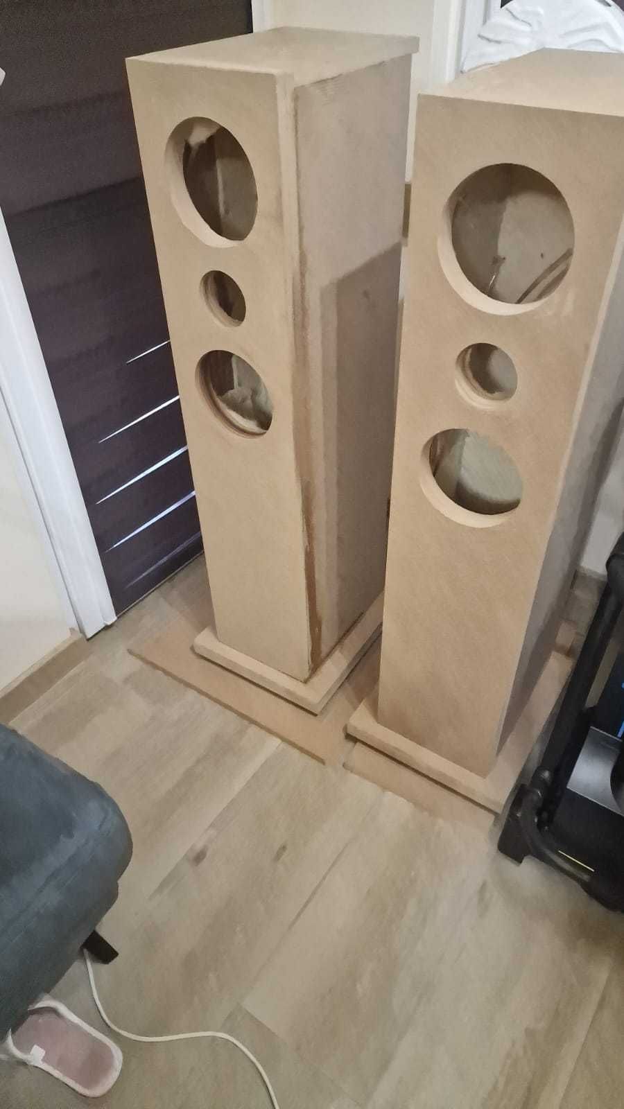 Kolumny głośnikowe Hi-Fi dwudrożne pełnozakresowe 2 x 280 RMS/8ohm STX