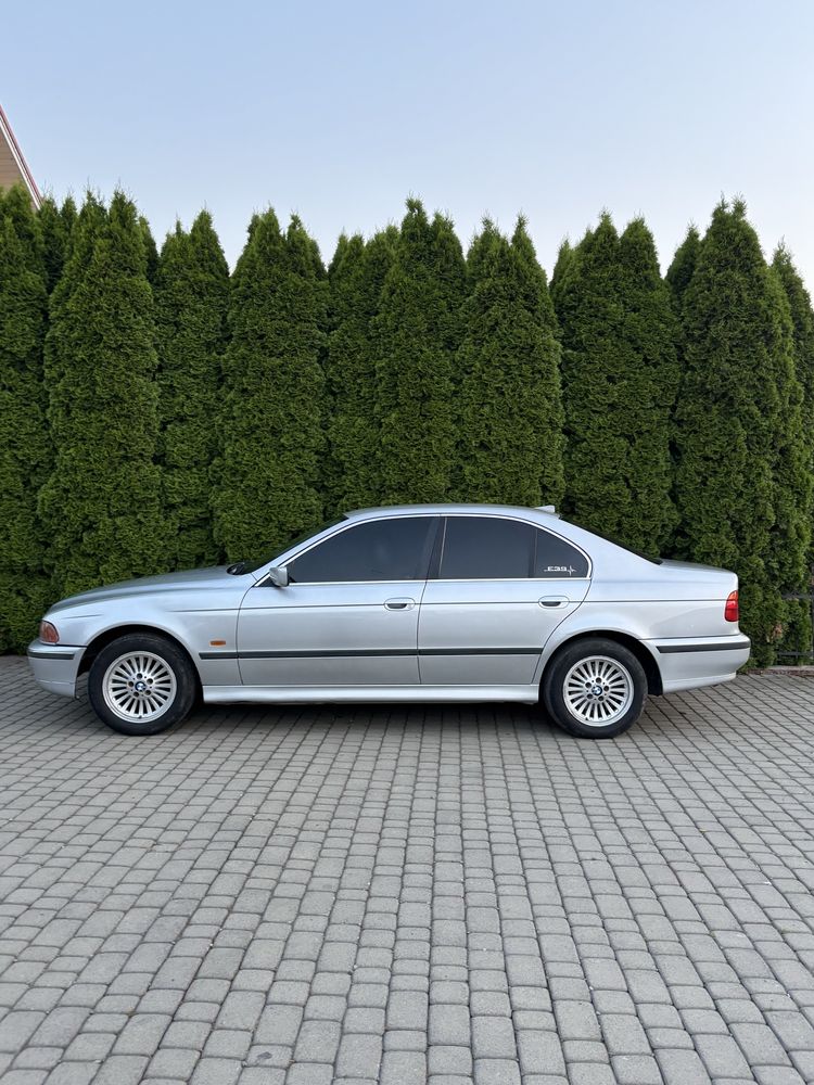 BMW E39, 2.5 бензин