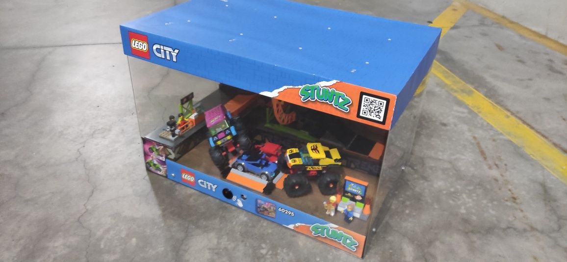 Vitrine LEGO  iluminada