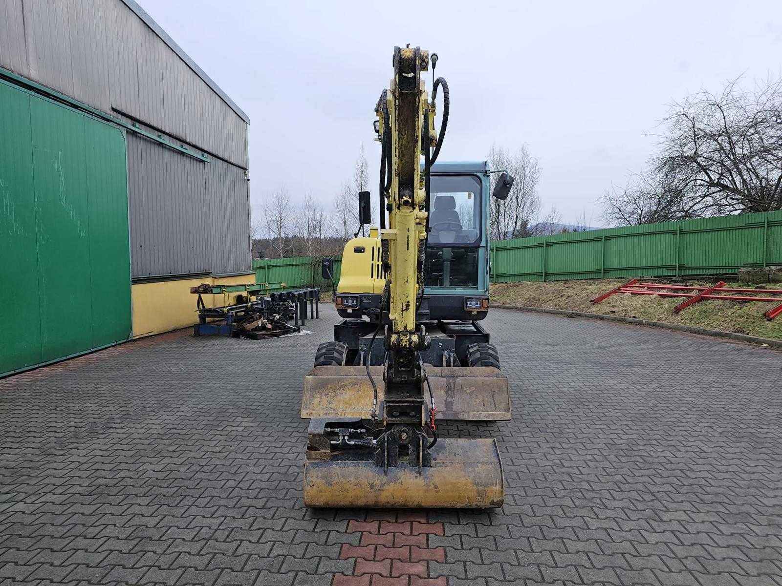 Koparka YANMAR B 55W-2