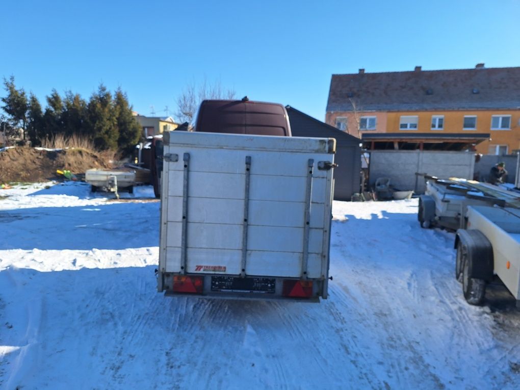 Przyczepa jednoosiowa kontener box alu dmc 850kg niemiecka