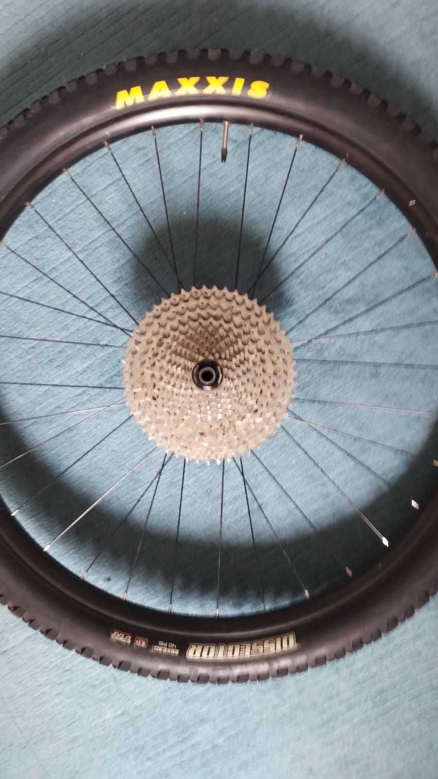 Koło 29" OC components z oponą 2,6" Maxxis Dissector