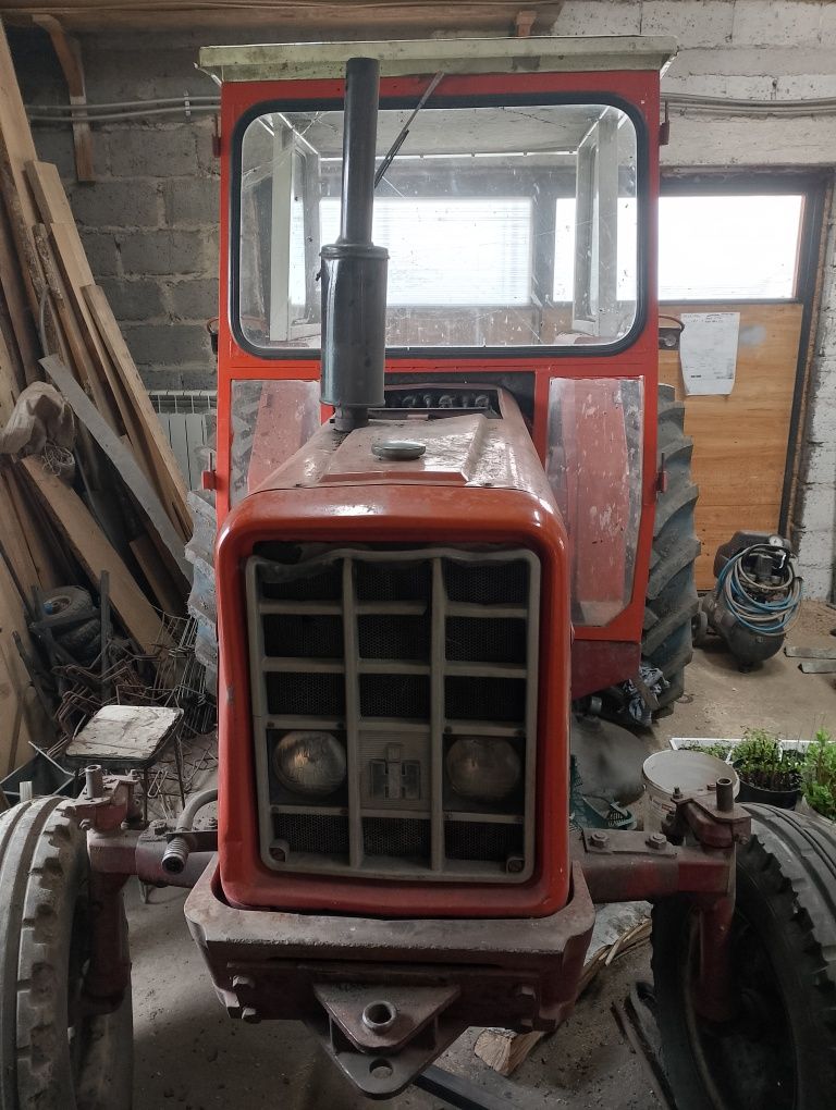 International 475 nowe opony