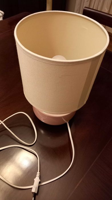 Candeeiro loica rosa com abajur