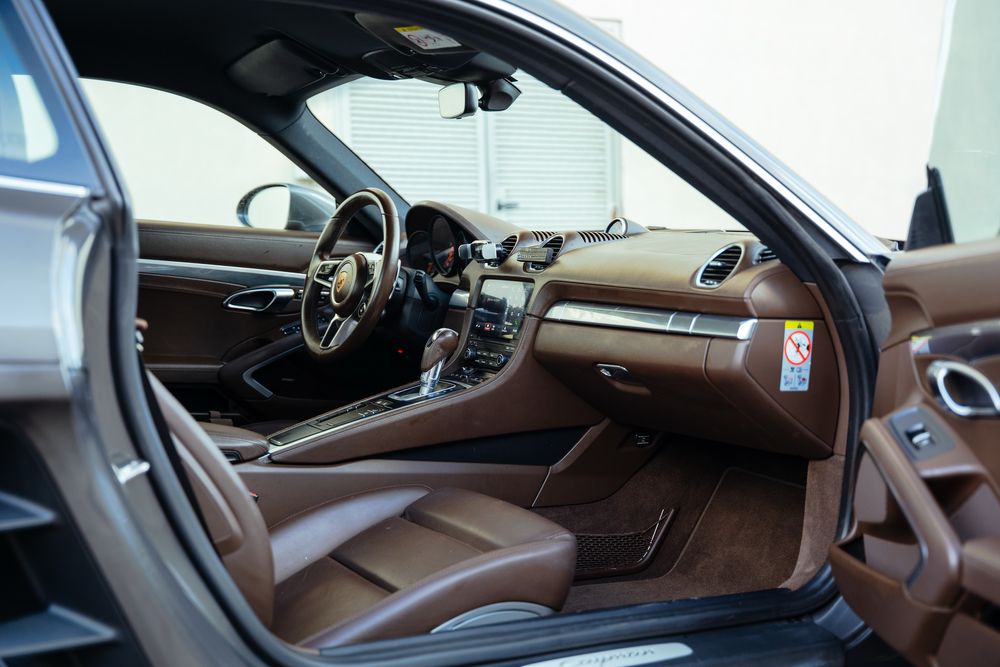 Porsche 718 Cayman PDK