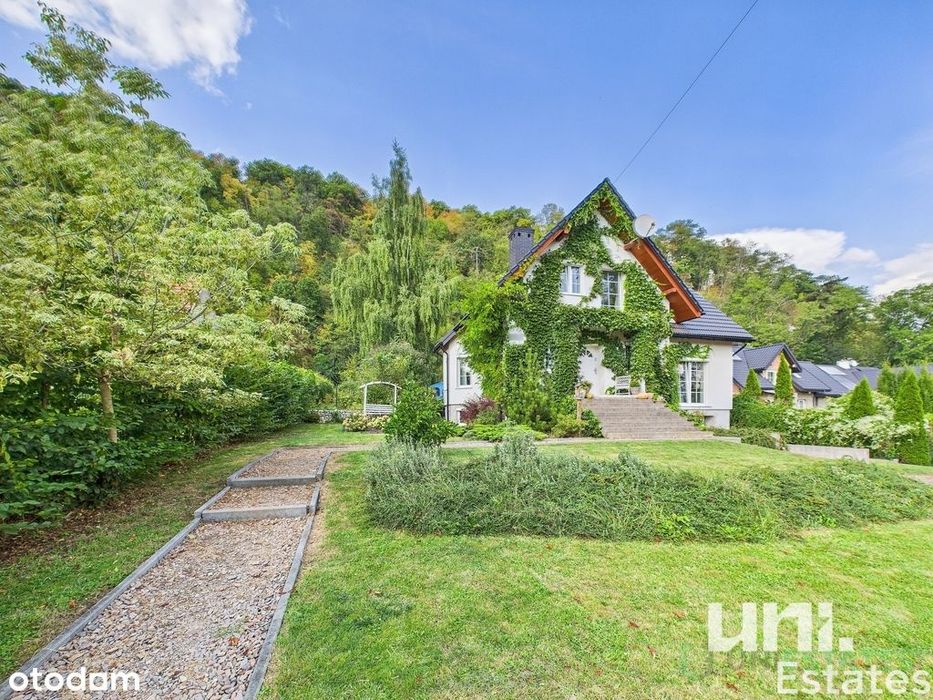 Przy Lesie Wolskim-aż 25ar działka! Unikatowy dom