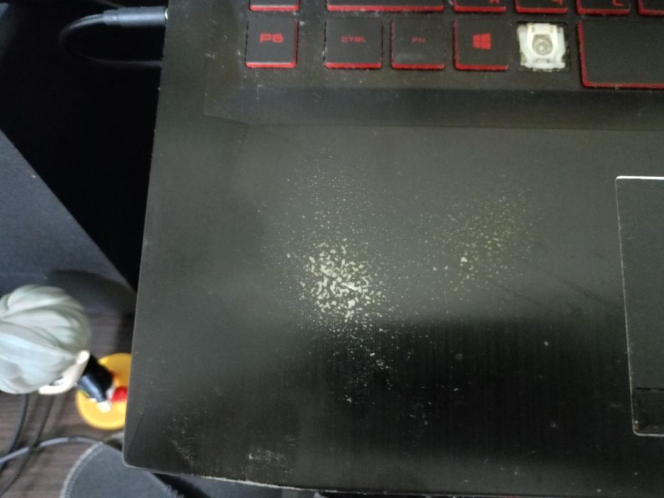 Игровой ноутбук HP Omen i7 7700 16gb rx 580 8gb