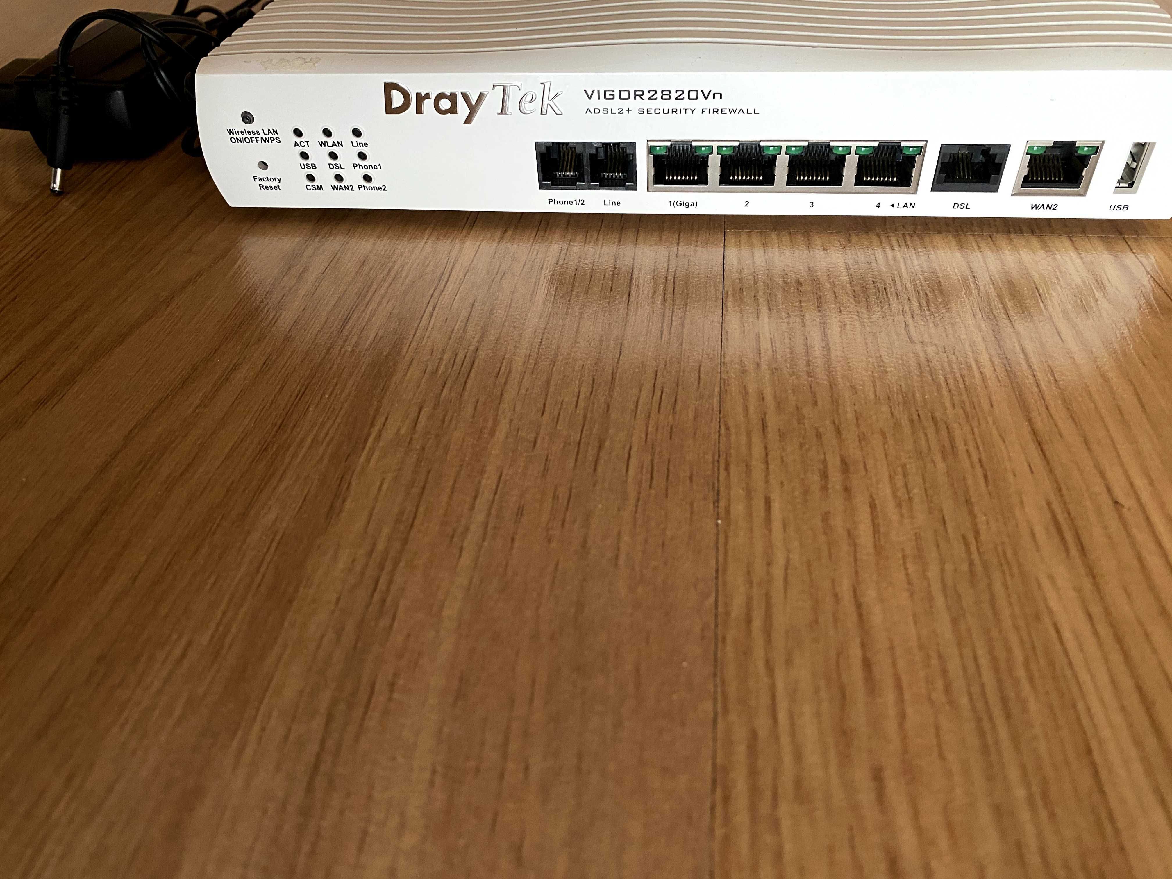 1x Router + AP draytek  + 2x Powerline TP Link