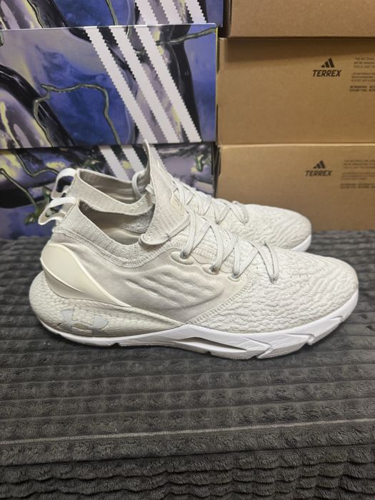 Чоловічі кросівки Under Armour Hovr Phantom 2 44(28см) оригінал