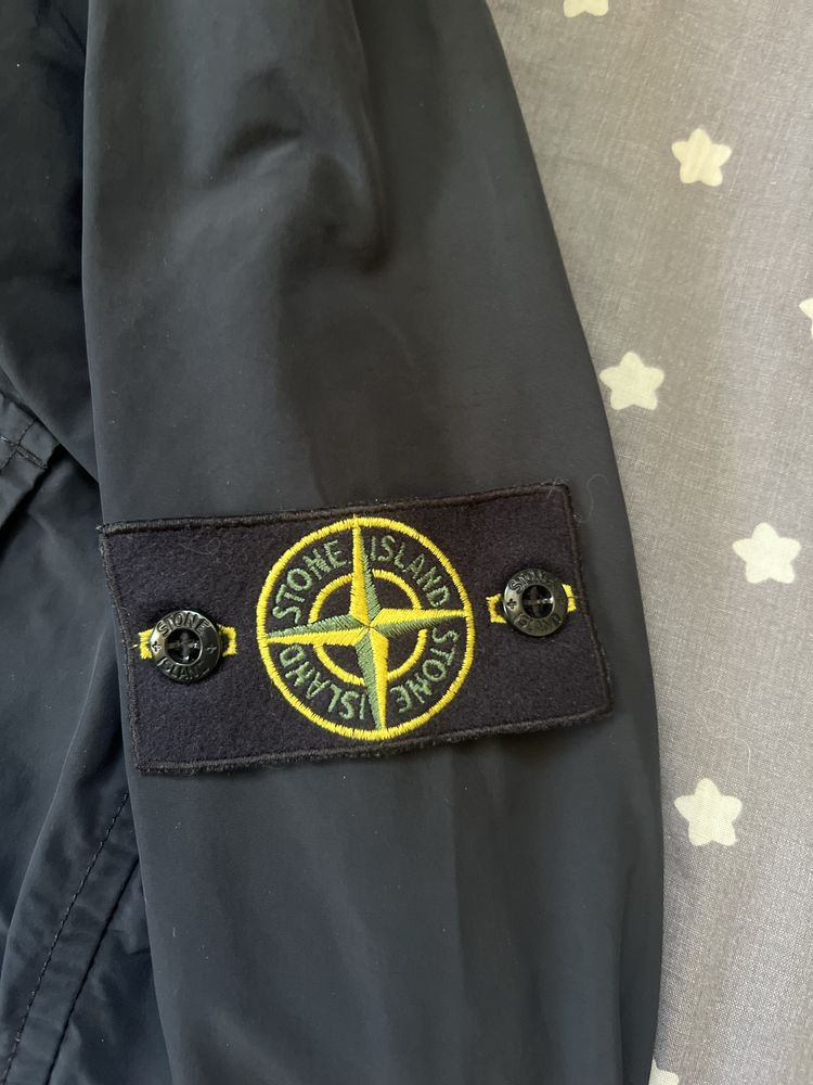 Курточка stone island