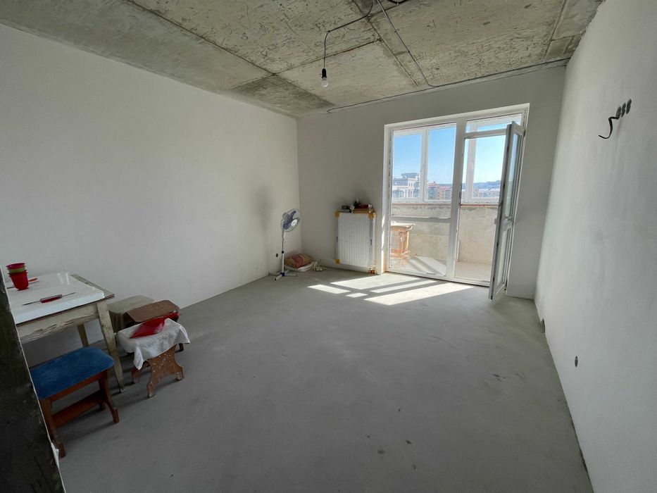 Продам 2 кімнатну квартиру 68 кв.м. м. Новояворівськ!