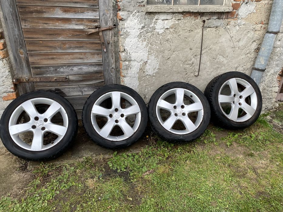 Felgi 4x108 17 wraz z letnimi oponami