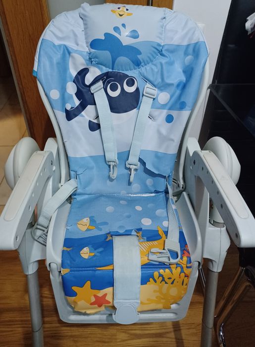Cadeira papa muito versátil Chico