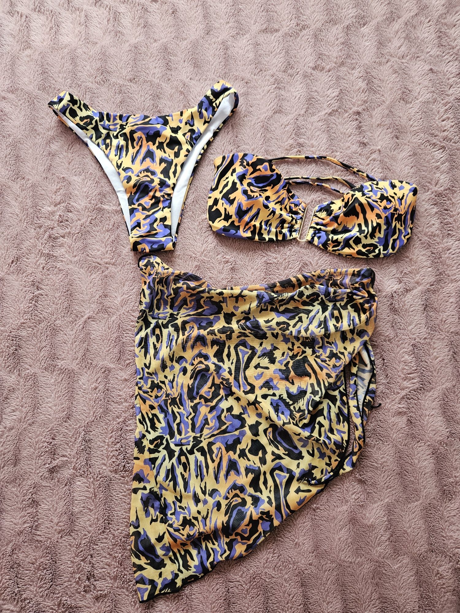 Seksowne nowe bikini ze zwierzęcym motywem