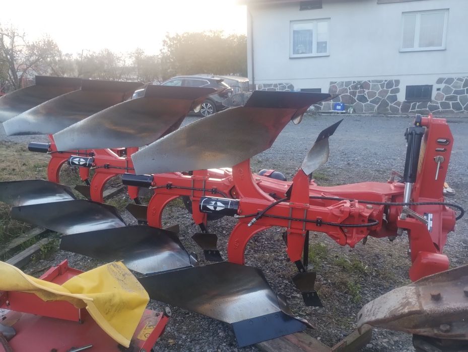 Pług 4 skibowy Gregoire Besson Prima 50 obrotowy 2020 rok