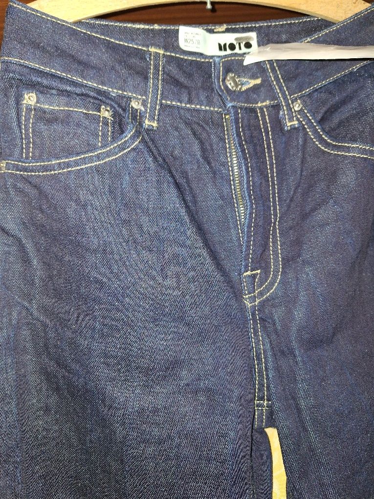 Nowe spodnie damskie xs 25 szerokie jeansowe granatowe
