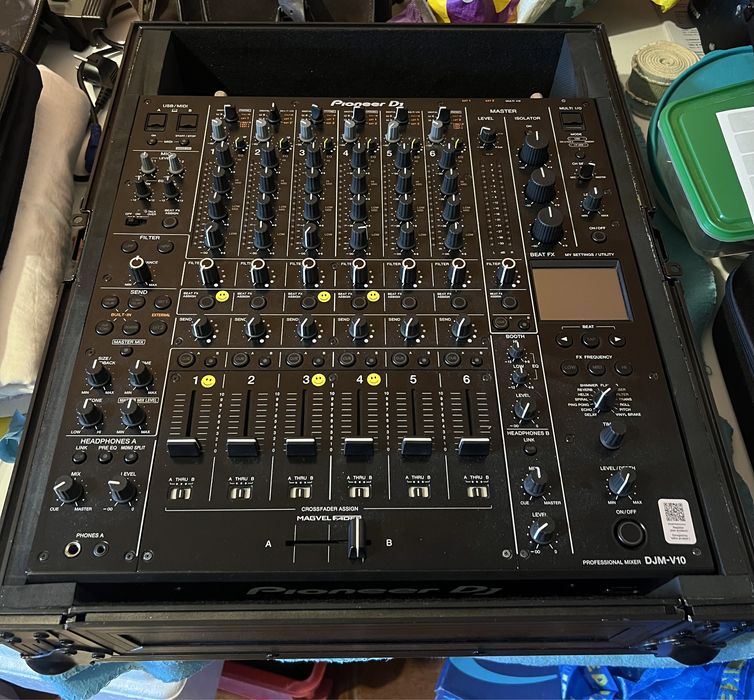 Pioneer V10 mesa mistura nova flightcase DJ