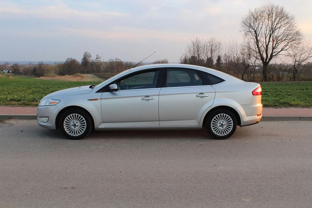 Ford Mondeo MONDEO MK4 CONVERS+2010r 1.8tdci doinwestowany bdb stan NISKI PRZEBIEG