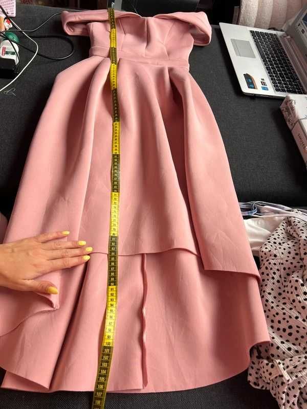 Asos s 36 xs Sukienka asymetryczna na wesele  Pionkowa odkryte ramiona