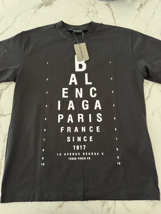 Tshirt Balenciaga nova