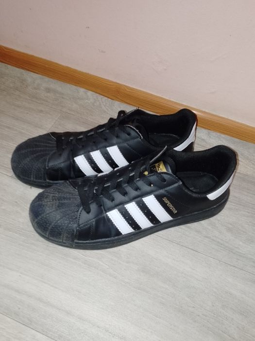 продам adidas superstar
