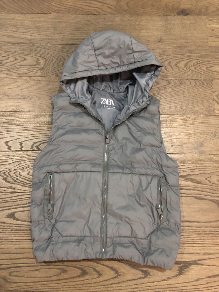 Жилетка Zara. 9-10 років / 140 см.