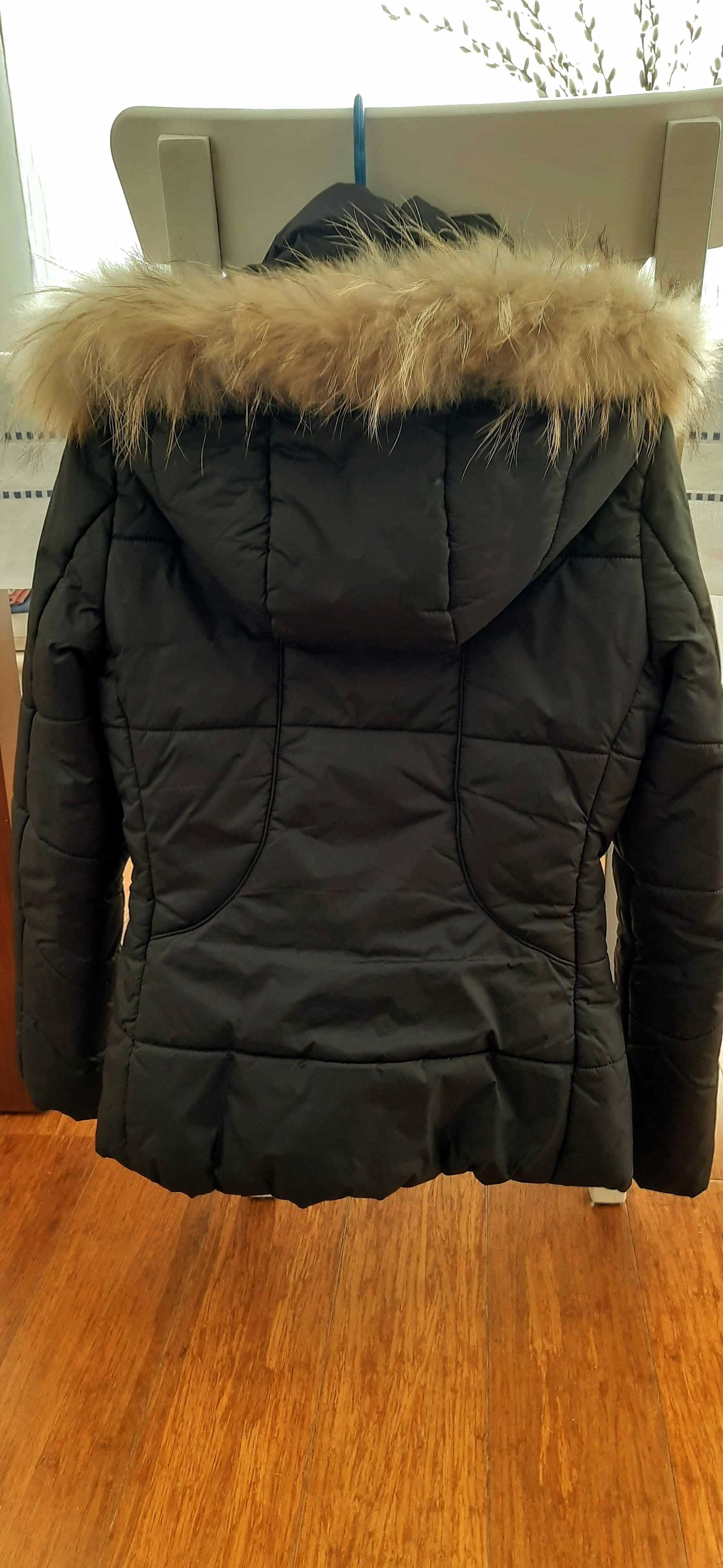 Tiffi czarna kurtka XS odpinany kaptur z futerkiem