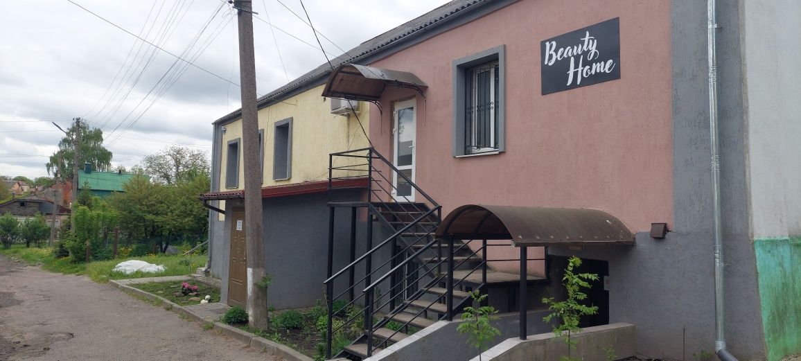 Здам приміщення 40кв.м + комунальні