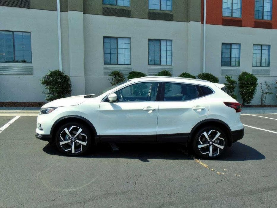 Nissan Rogue      2021