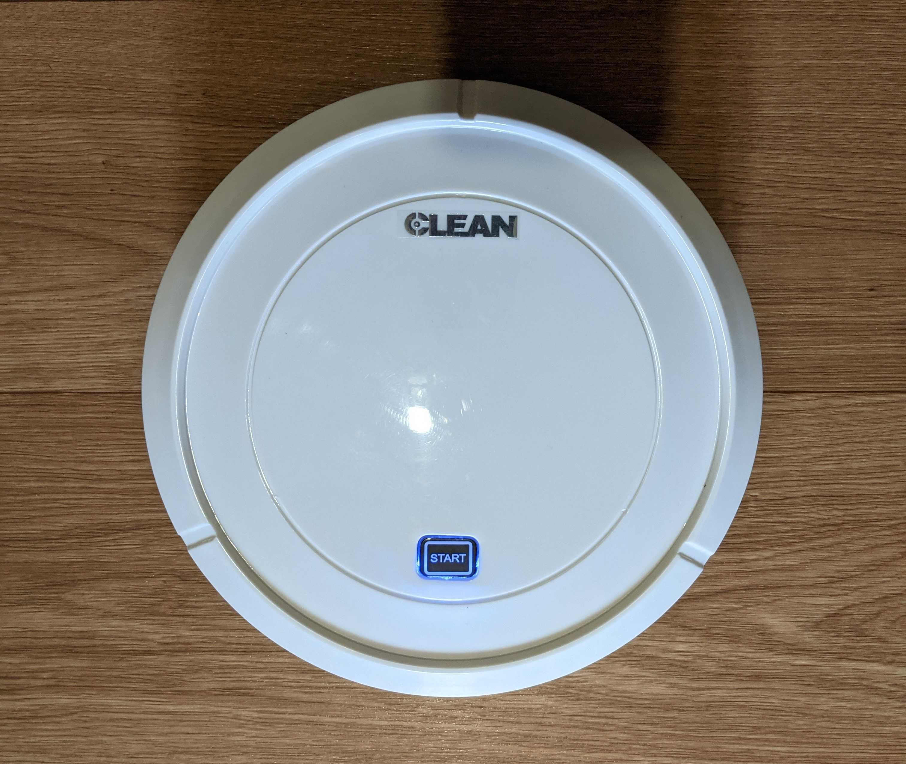 Робот-пылесос Clean Smart Robot