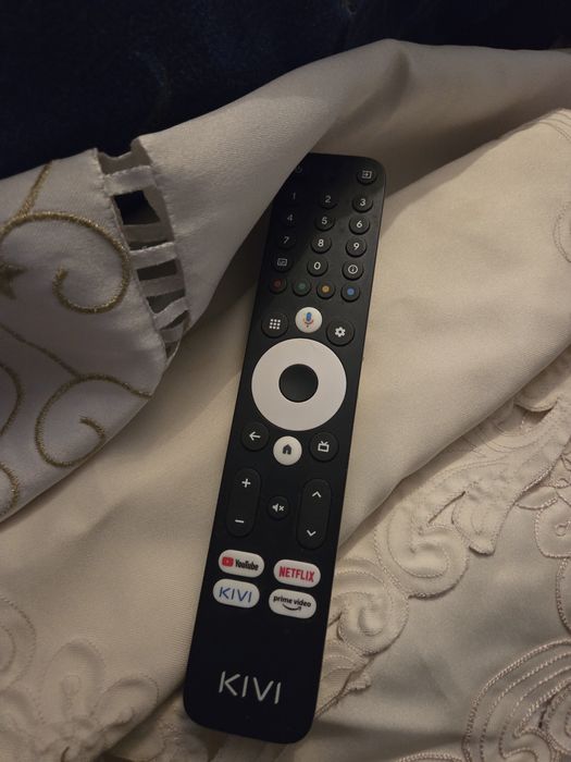 Telewizor marki KIVI 40" (CALI)