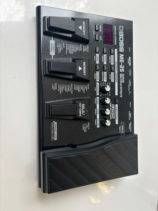 Boss ME-25 Multiefekt Gitarowy Stan Perfekcyjny