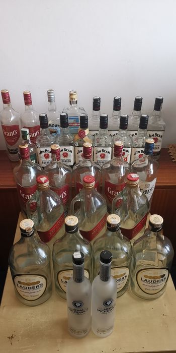 Słój z szelkami pojemność 23l