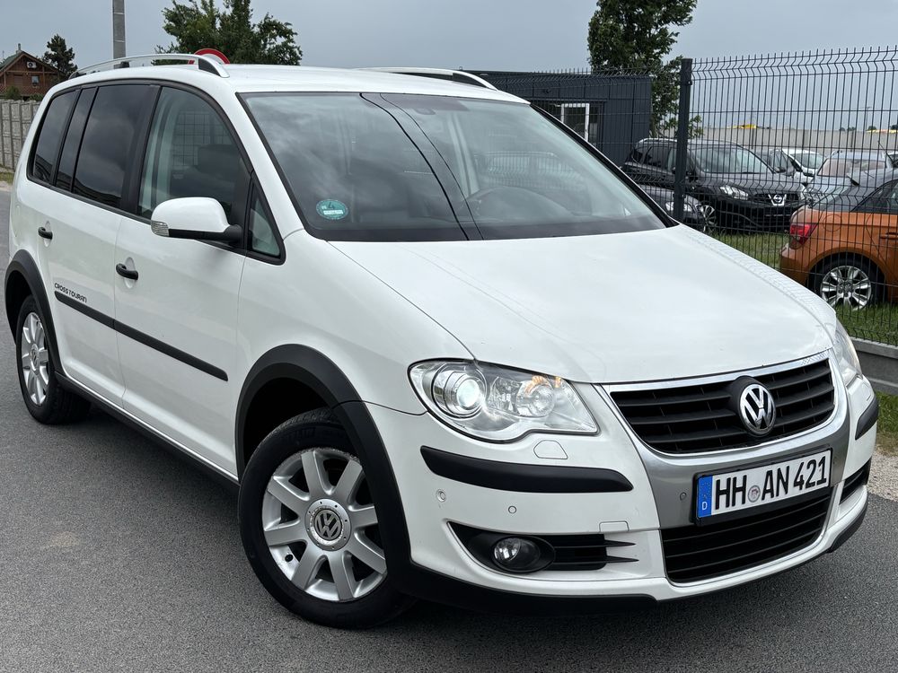 Volkswagen Touran Cross 2.0 TDI ! Lift ! Xenon ! Po Opłatach !